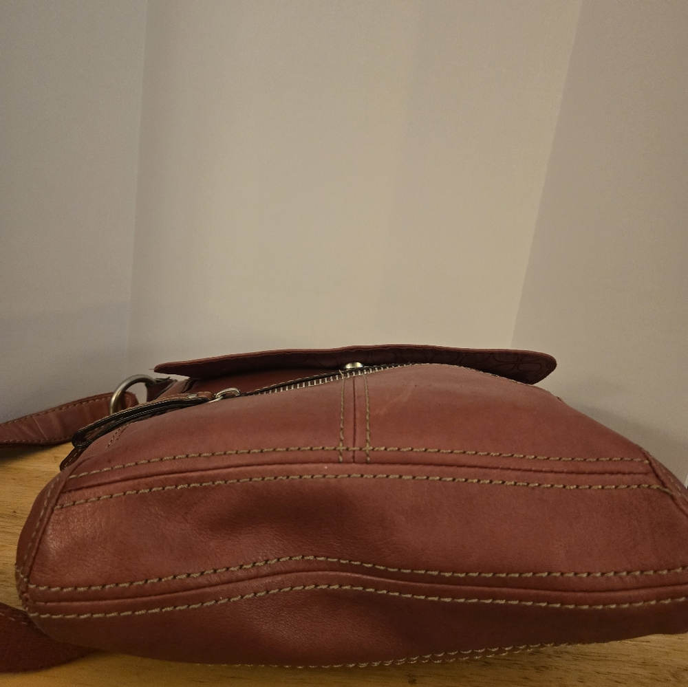 Vintage Fossil Leather Bag